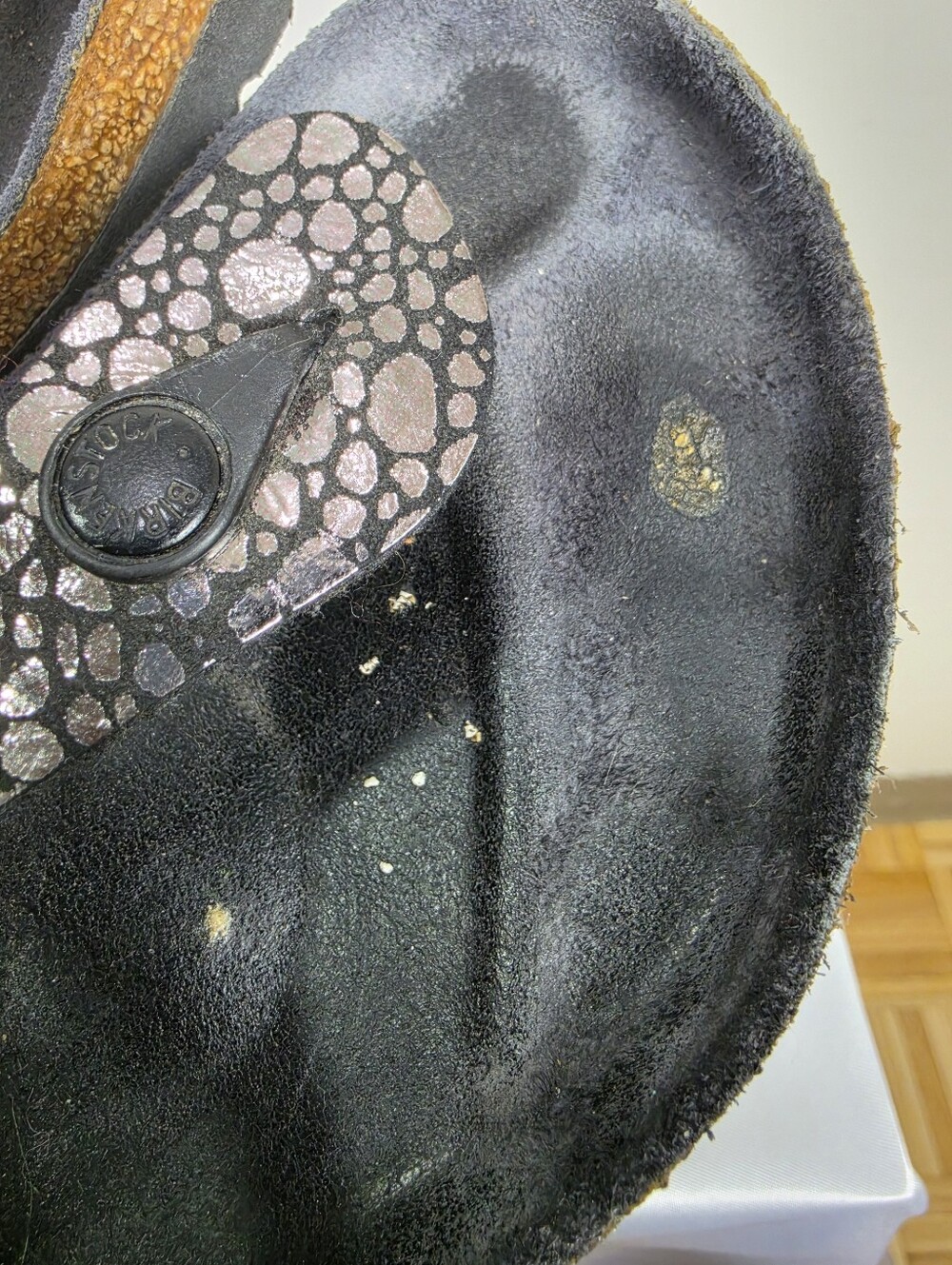 Birkenstock Gizeh Metallic Black Patterned Thong Sandals - Picture 12 of 13